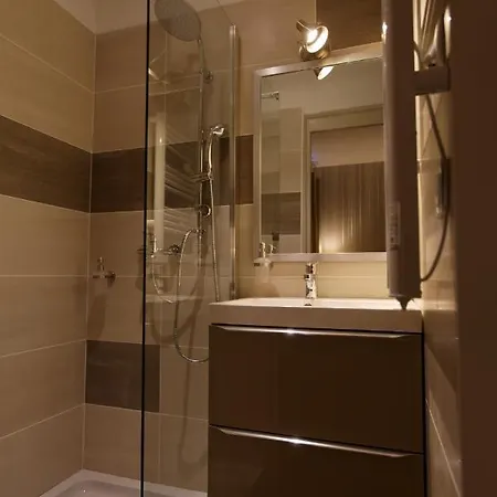 Appart hôtel Sainte Trinité 4*