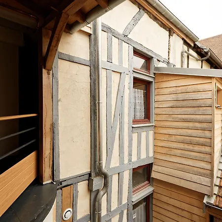 Sainte Trinité Appart hôtel 4*